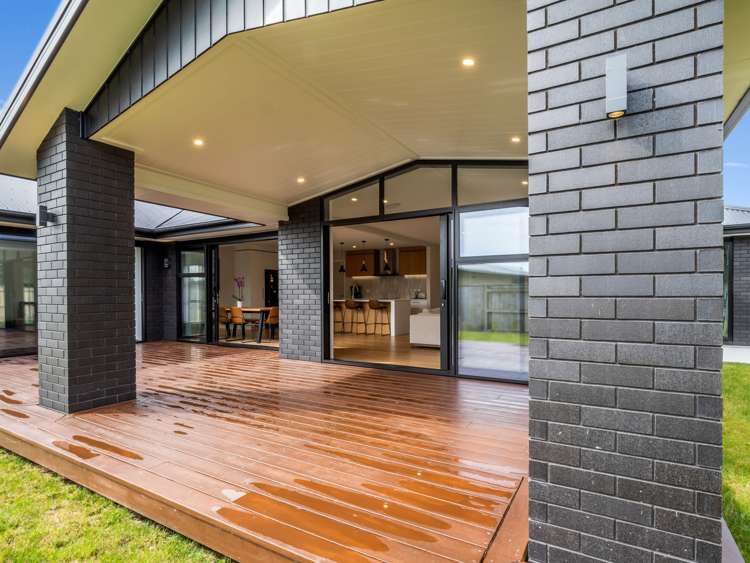 27 Coutts Way Fitzherbert_21