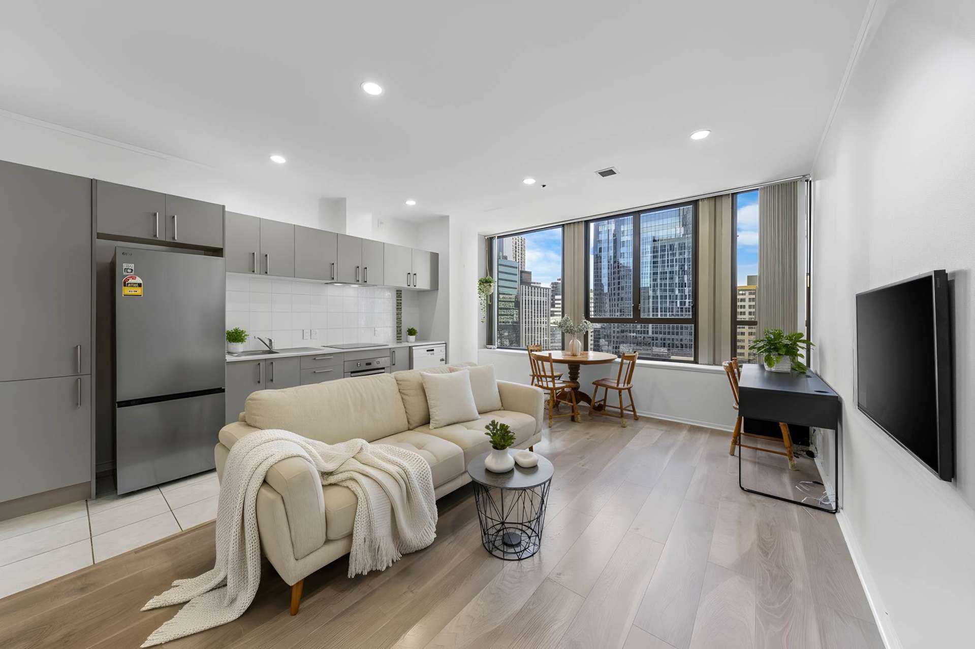 5D/105 Albert Street City Centre_0