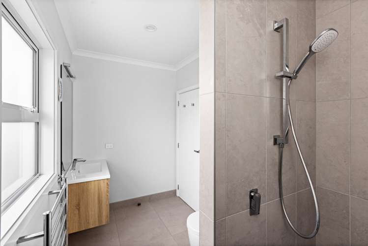 28 Cassino Crescent Onekawa_14