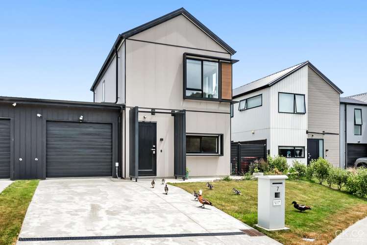 7 Mawai Hakona Drive Wallaceville_21