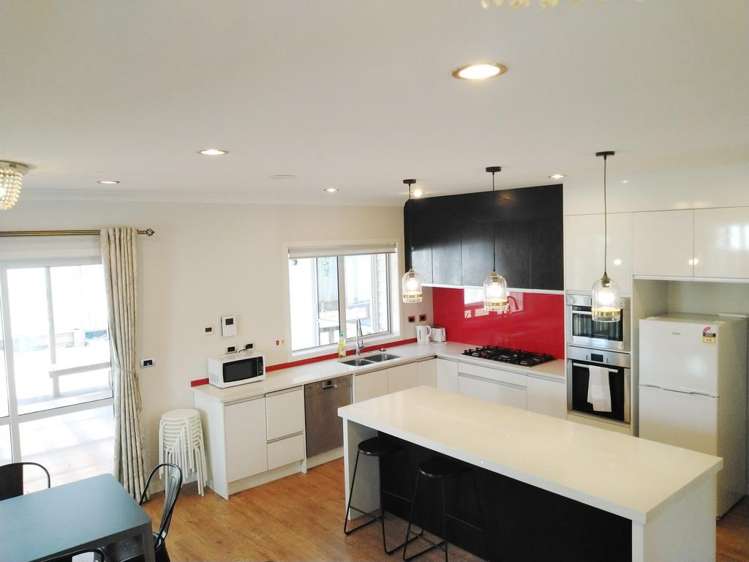 8 Beltany Drive Flat Bush_3