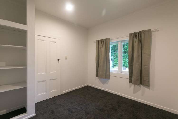 15 Bollard Avenue 1733_7