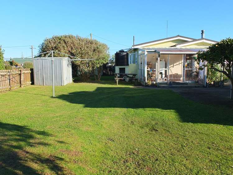 29 Edinburgh Terrace Foxton Beach_18