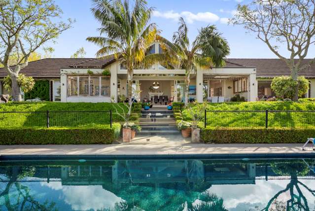 ELEVATED RESORT-STYLE ELEGANCE