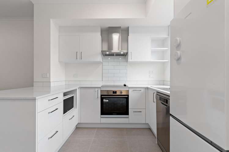 9 Oranga Drive Westgate_7