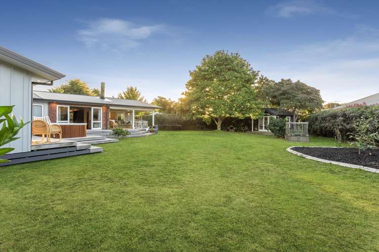 8A Bronte Place Leamington_21