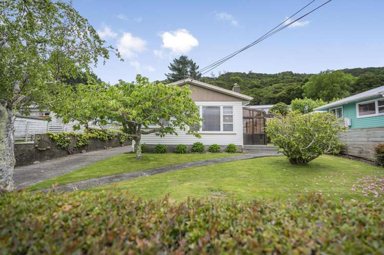 61 Karaka Street Wainuiomata_2