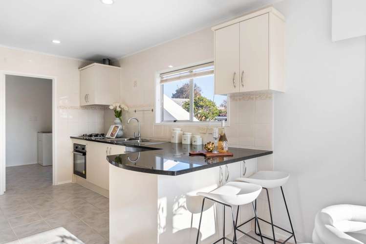 9 Ervine Place Bucklands Beach_35