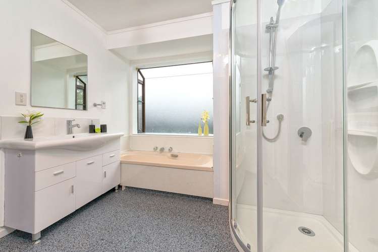 13 Pinehurst Place Wattle Downs_14