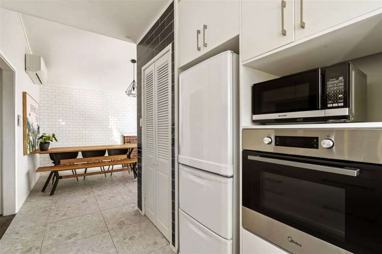 5 Taurus Crescent Beach Haven_11