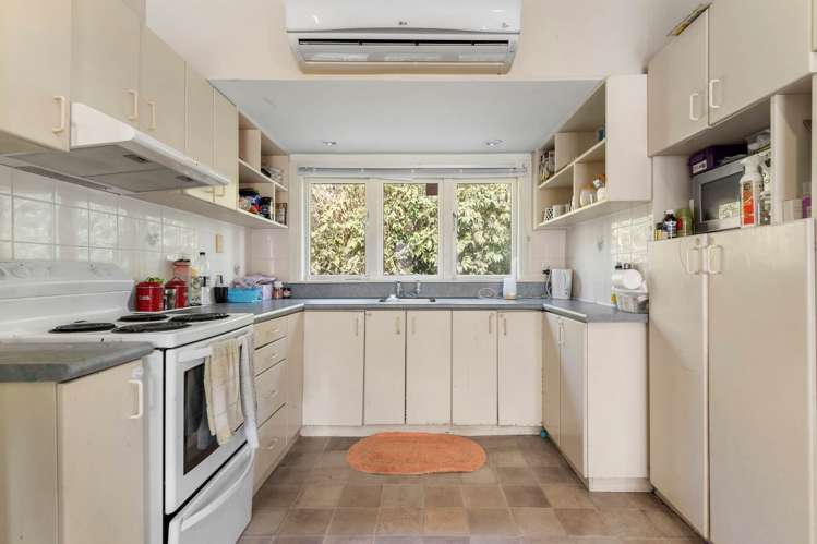 22 Young Crescent Drury_7