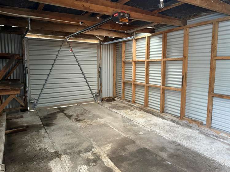 16 Monro Street Cobden_22