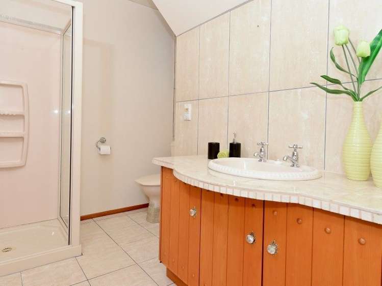 1 Epsom Place Chartwell_14