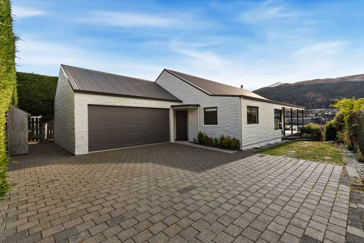 379 Peninsula Road Kelvin Heights_7