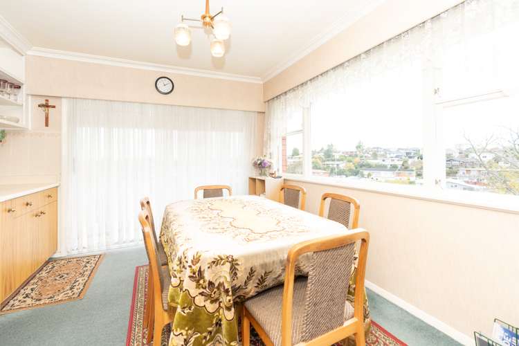 337 Cobham Drive Hillcrest_3