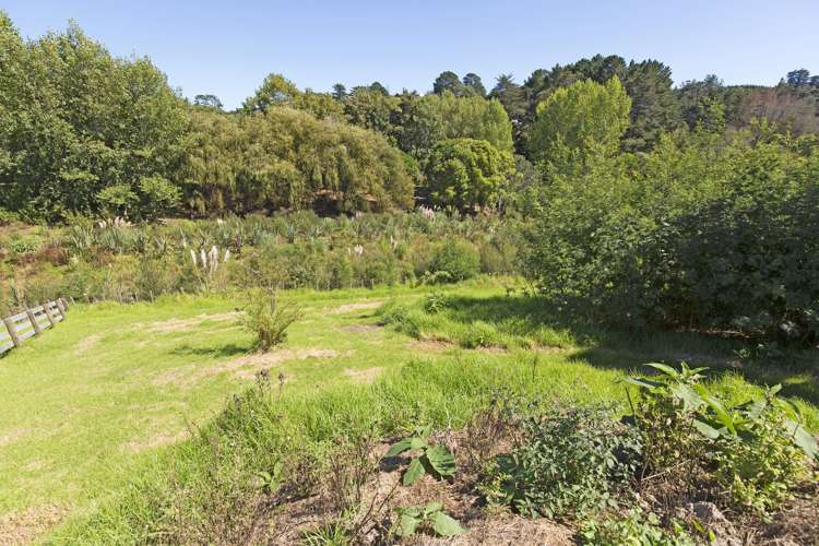 21 Hobbs Road Matakatia_6