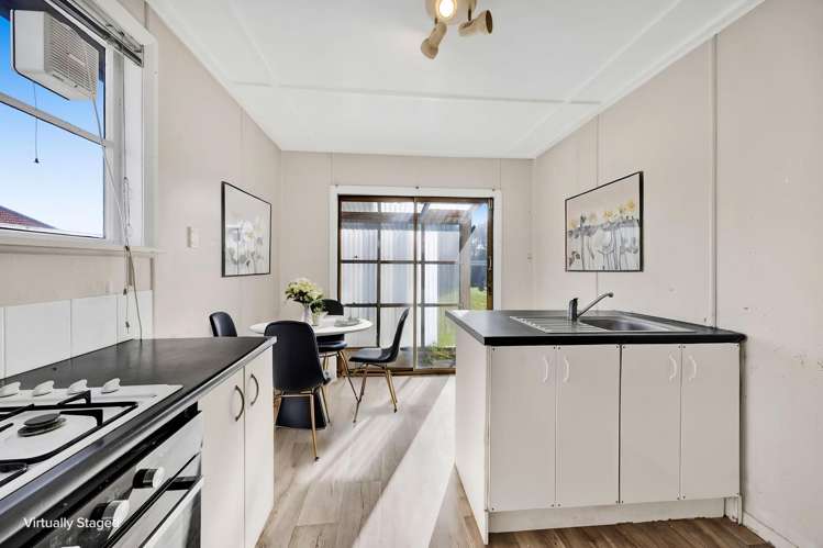 3 Dixon Avenue_5