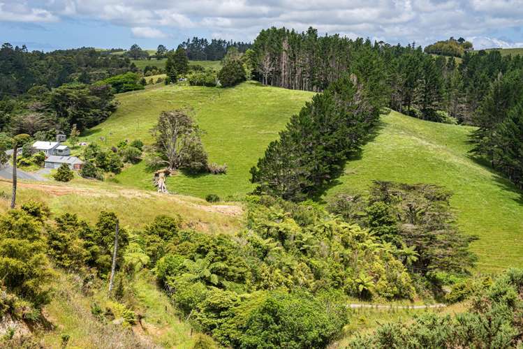 1403 Russell Road Helena Bay_17