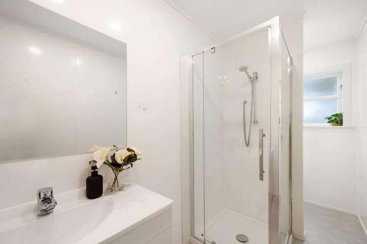60 Mortimer Terrace Brooklyn_16