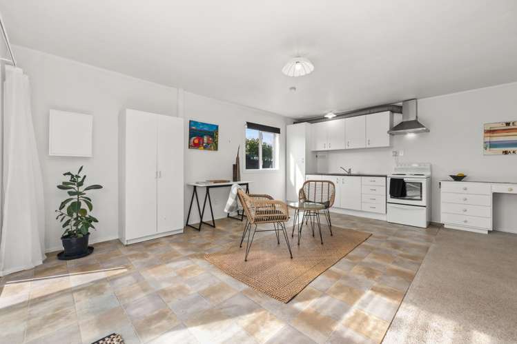 42 Rutherford Drive Waikanae Beach_3