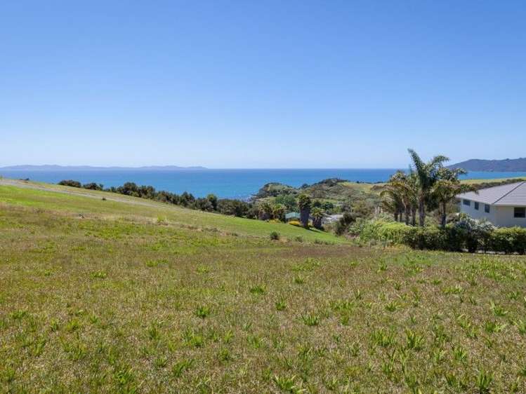 32 Eagles Way Cable Bay_21