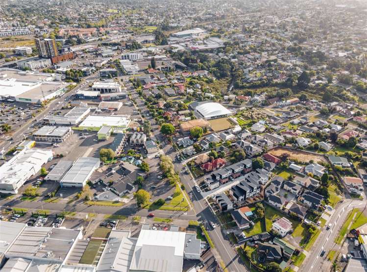 68 Delta Avenue New Lynn_10