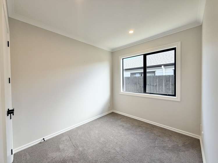 76 Tukutata Crescent Milldale_10