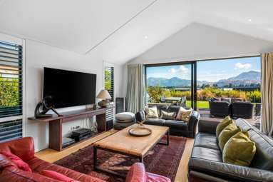 38 Mount Nicholas Avenue_4
