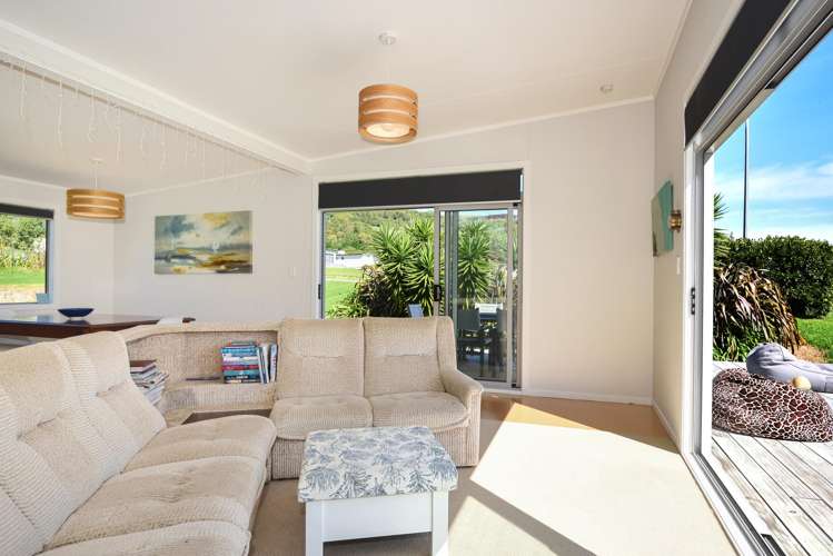3 Mahia Heights Drive Māhia Beach_12