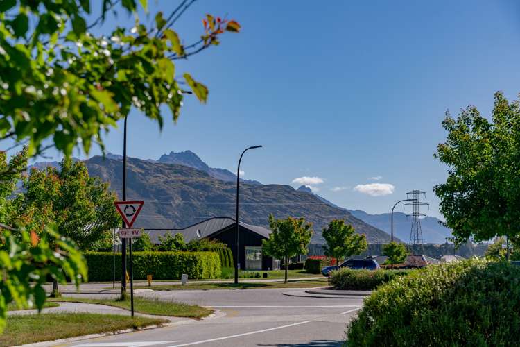 3 Banbury Terrace Lower Shotover_24