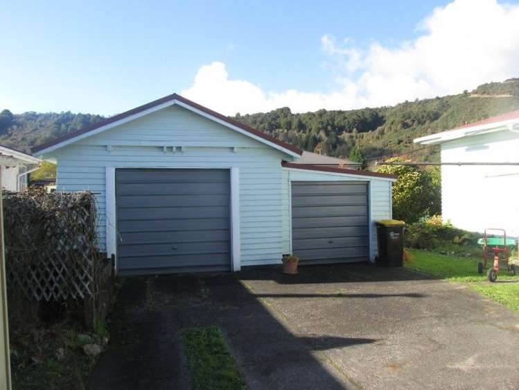 69 Main Street Reefton_5