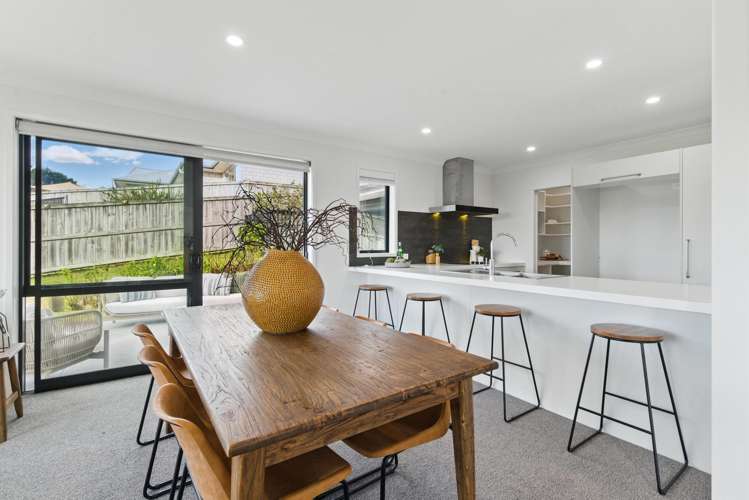 35 Ballintoy Park Drive Welcome Bay_7