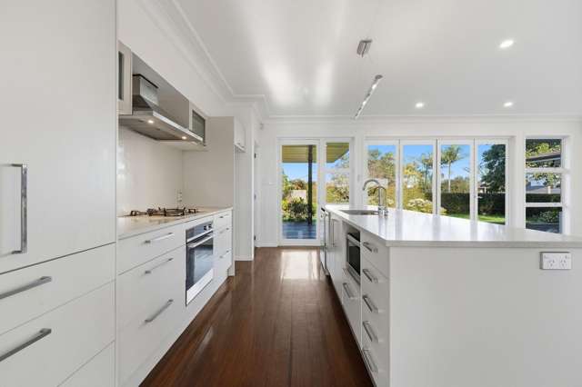 143 Riddell Road 1670_1
