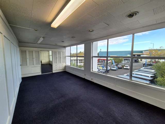 3127 Great North Road New Lynn_3