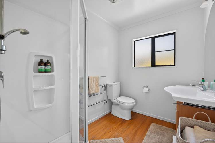 17 Ashdonleigh Grove Stoke_31