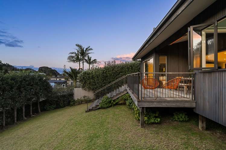 200 Onemana Drive Onemana_25