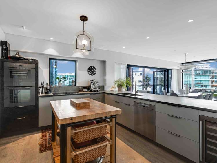 301/121 Customs Street West 10015_6