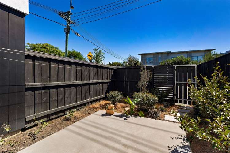 2/63 Poulson Street Addington_11