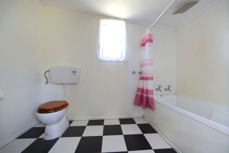 87 York Road Longlands_13