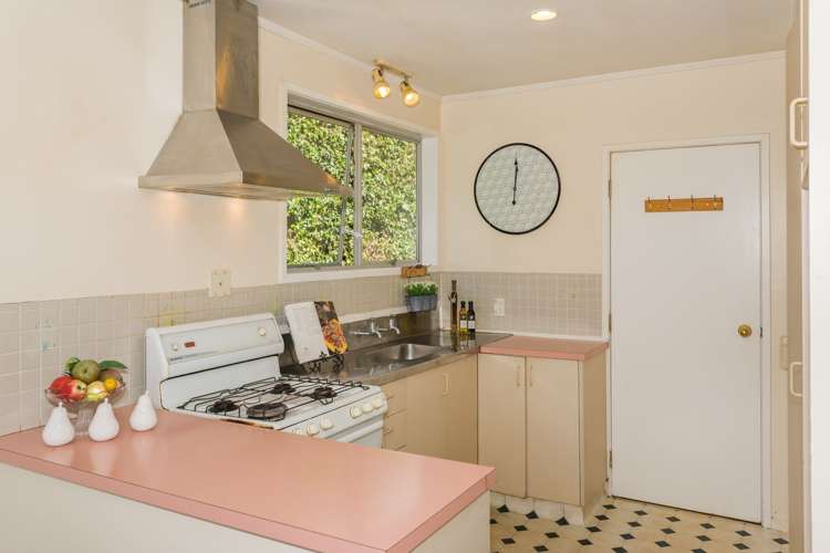 72 Vandeleur Avenue Birkdale_13