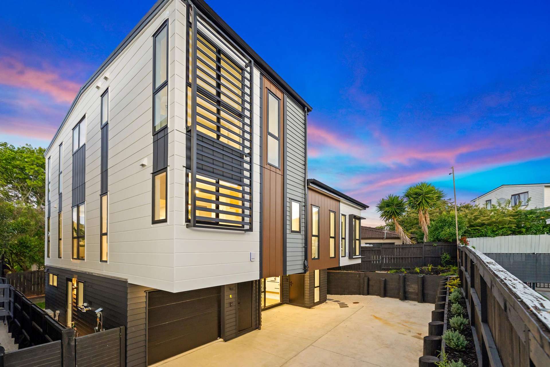 1664E & F Great North Road Avondale_0