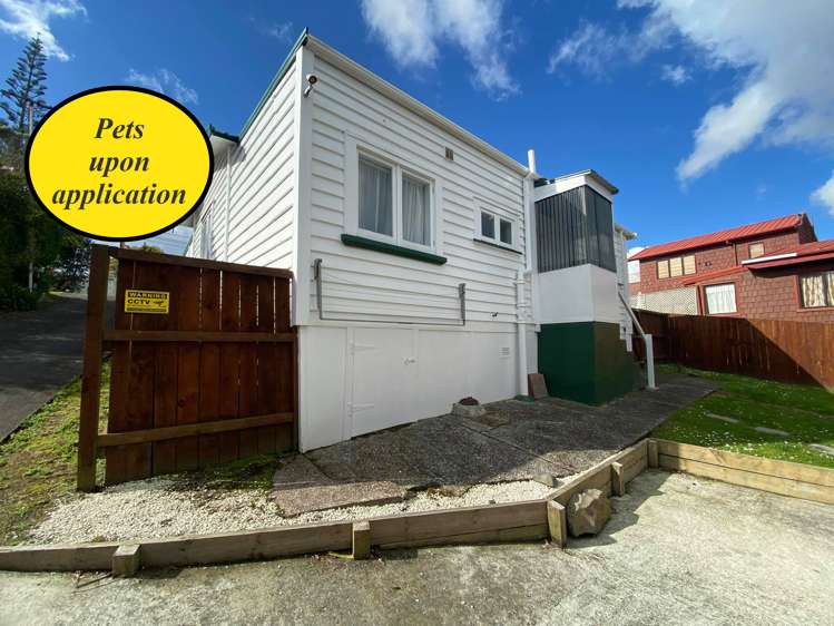 130 Golf Road Titirangi_0