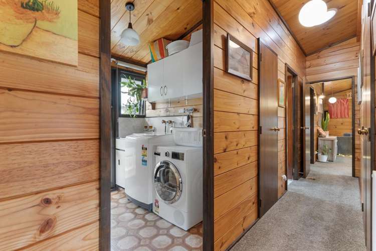 7 Deller Drive Carterton_16