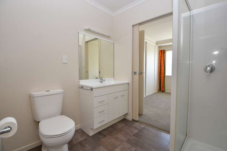 53/55 Armstrong Avenue Carterton_10