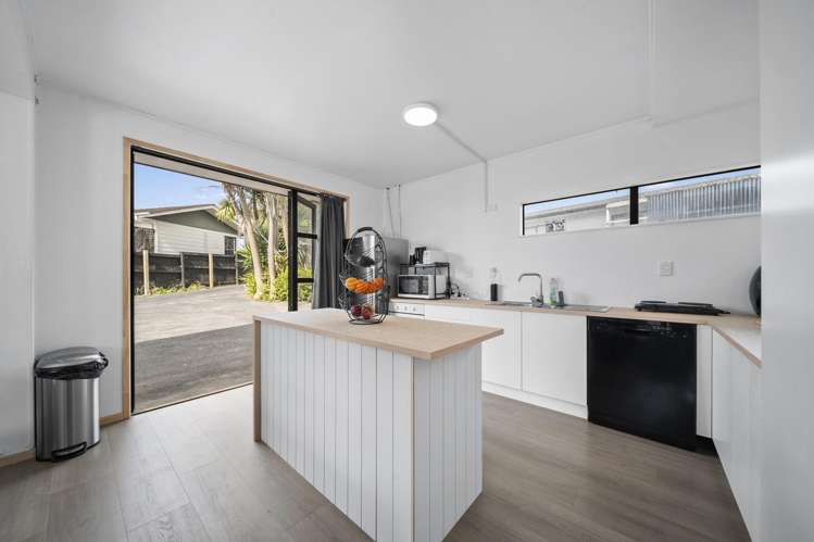 25 Greenstone Place Clover Park_10