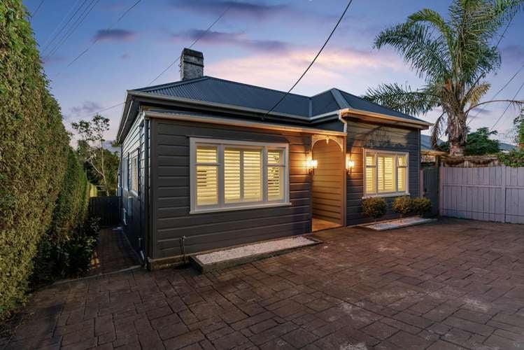 15 Albert Road Devonport_23