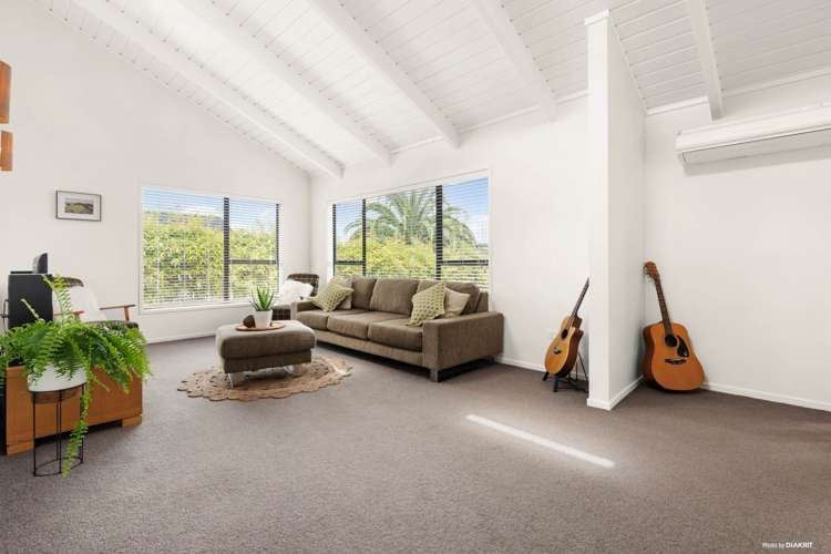 2/41 Jacaranda Avenue Beach Haven_35