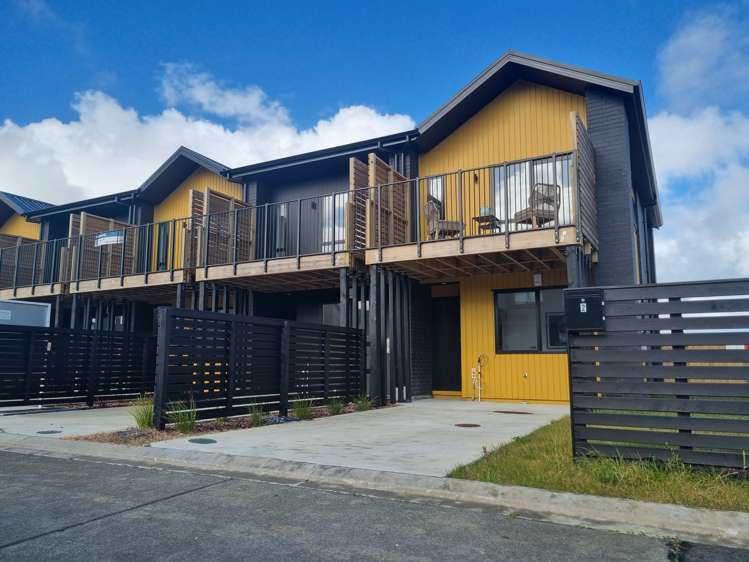 2 Kari Lane Kumeu_11