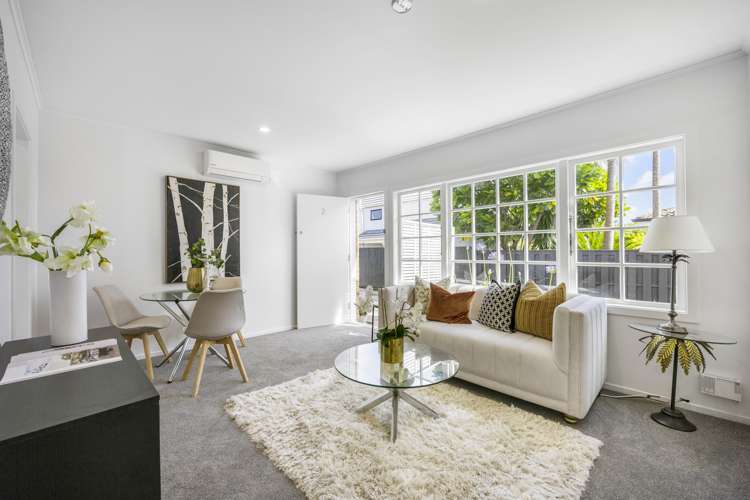 2/7 Hawkins Street Meadowbank_8