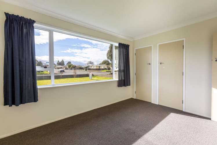 31 McCallum Street Dannevirke_11